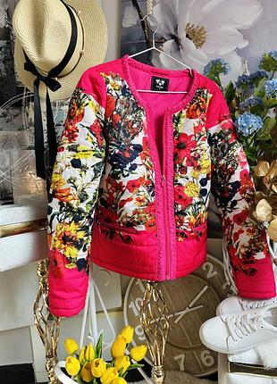 Весенняя куртка в цветы р 36