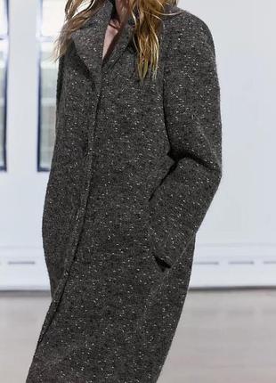 Стильне пальто zara