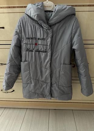 Курточка для девочки
