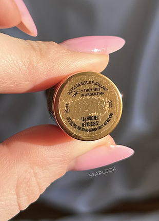 Помада-блиск gucci glow & care shine lipstick rouge de beauté brillant 208 they met in argentina7 фото