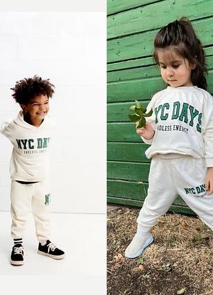 Крутой оригинальный костюм zara молочного цвета 2-3 года.