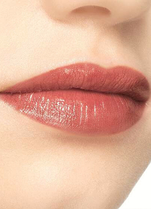 Помада-блиск gucci glow & care shine lipstick rouge de beauté brillant 217 valeria rose8 фото