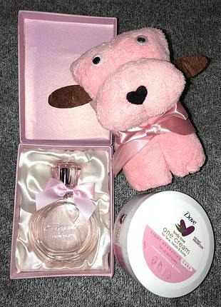 Набор подарочный для женщин девочек крем dove для тела лица рук полотенце туалетная вода духи парфюм цветочный в упаковке коробке на подарок женский