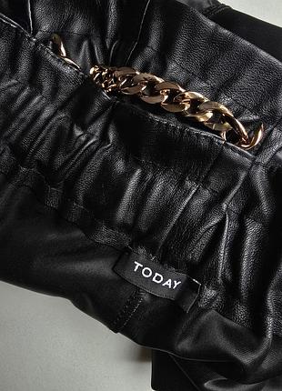 Шортики кожаные 3