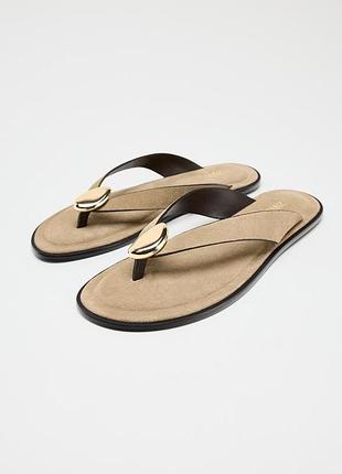 Замшевые шлепанцы zara
