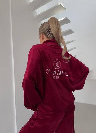 Велюровый костюм свободного кроя с вышивкой на спине, весенний костюм из велюра на весну, костюм велюр весна, 2025