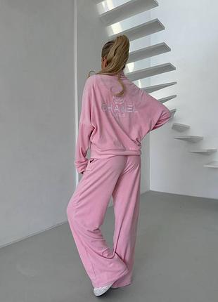 Велюровый костюм свободного кроя с вышивкой на спине, весенний костюм из велюра на весну, костюм велюр весна, 2025