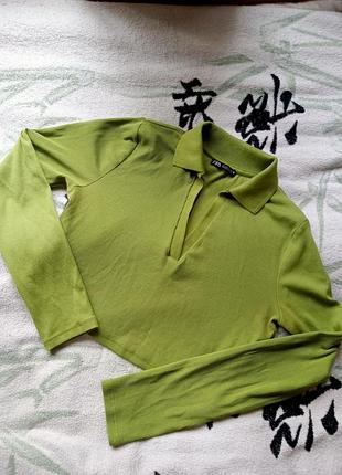 Укорочений топ з довгим рукавом zara