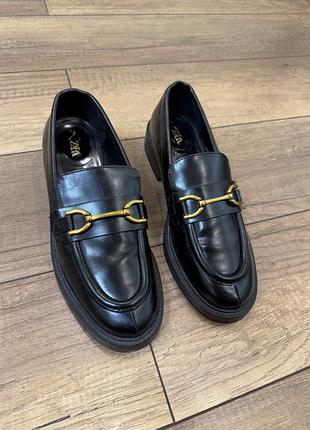 Лоферы zara