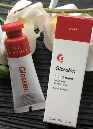 Жидкие румяна в оттенке spark glossier