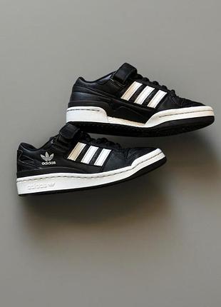 adidas Essentials 3-Stripes Leggings