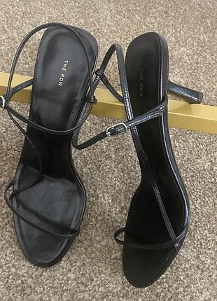 Босоножки the row