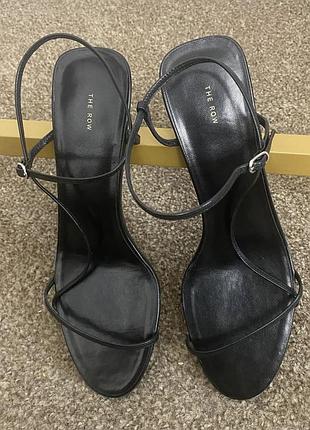 Босоножки the row