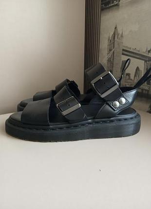 Сандали dr.martens