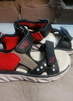 Босоніжки chicco 28 розмір