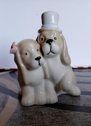 Фарфорова статуетка "собачки"