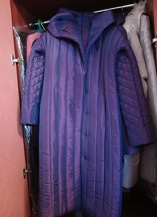 Новое женское пальто из плащевки с капюшоном, сиреневое, размеры xs.