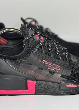Кроссовки adidas nmd