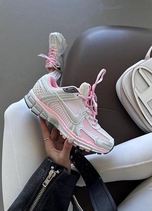 Женские кроссовки nike zoom vomero 5 metallic pink foam premium