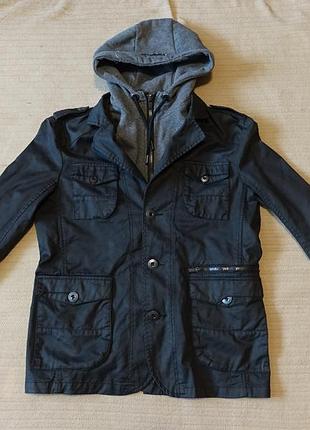 Стильная черная короткая молодежная  х/б  куртка со съемной манишкой jack & jones дания m.