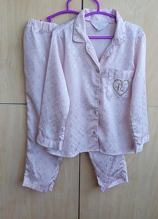 Піжама river island на 3-4 роки 
поліестер