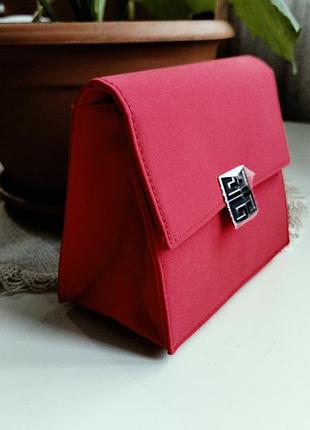 Нова косметичка givenchy