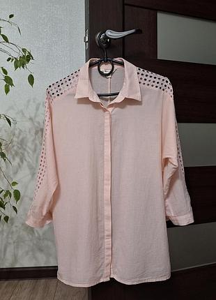 Нежно розовая рубашка