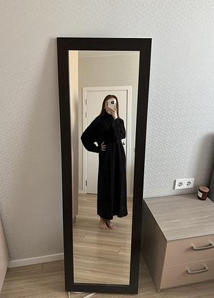 Довга чорна сукня-гольф