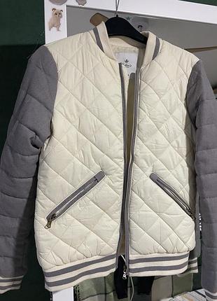 Деми бомбер colin’s