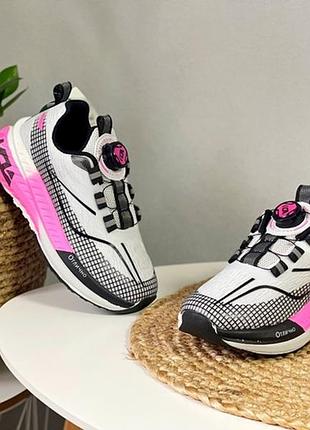 Кросівки дитячі 2