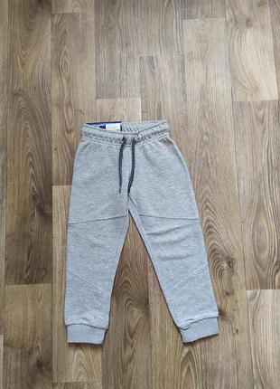 Спортивні штани від lupilu, з утепленям