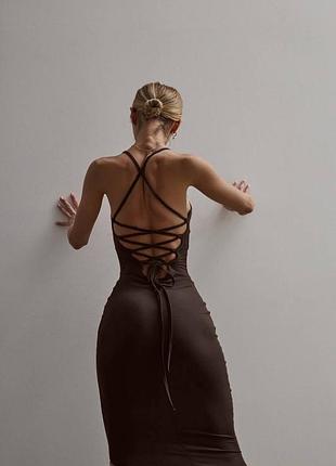 Платье миди на бретельках7 фото