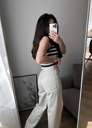 Молочные джинсы zara