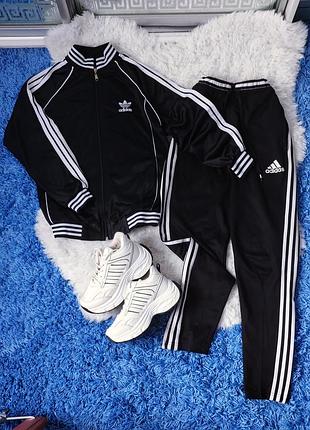 Спортивный костюм,,adidas,