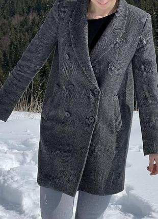 Пальто сіре zara демісезонне
