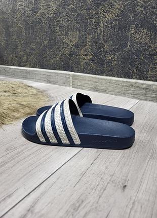 Тапочки, шлепанцы от adidas