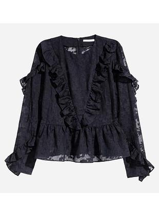 Блузка с рюшами и кружевом h&m