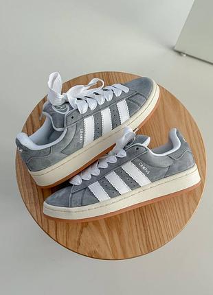 Кросівки on Beyoncés IVY PARK and adidas Are Said to Be Preparing a Valentines Day Collection