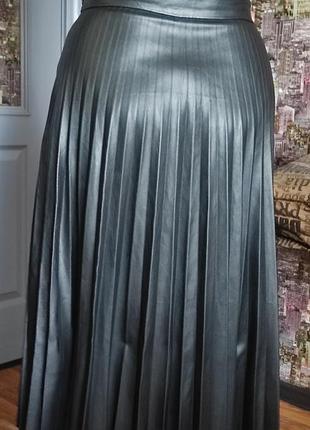Спідниця гофре з екошкіри