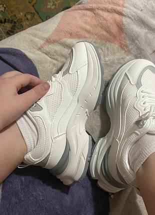 Кроссовки 👟🥰