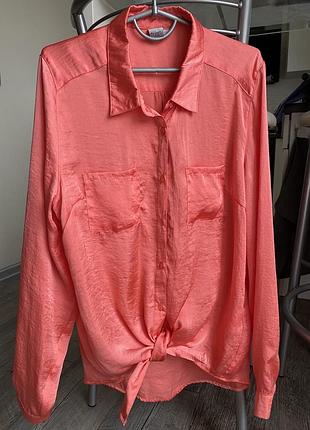 Коралловая блуза