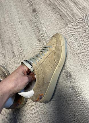 Кросівки,кеди,італія