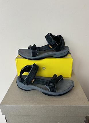 Teva кожаные сандалии босоножки на липучке 37