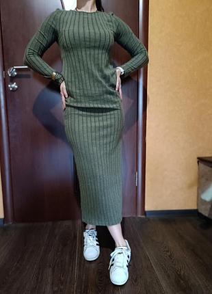 Женское платье длинное
