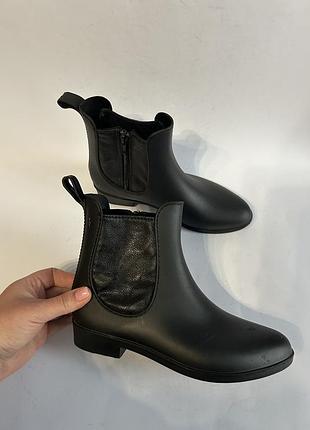 Женские резиновые сапожки челси