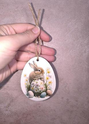 Декоративна дерев'яна підвіска яйце з зайчиком