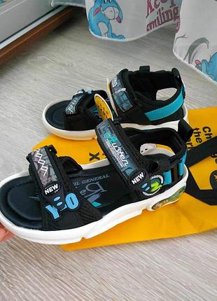 Босоніжки дитячі