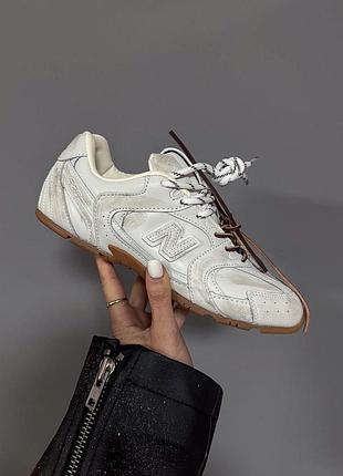 Стильні жіночі кросівки 530 x miu miu dirty white leather premium білі з ефектом забруднення