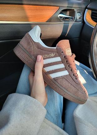 Кроссовки adidas spezial brown