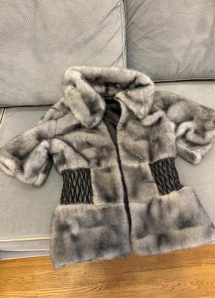 Жилет из эко-меха
